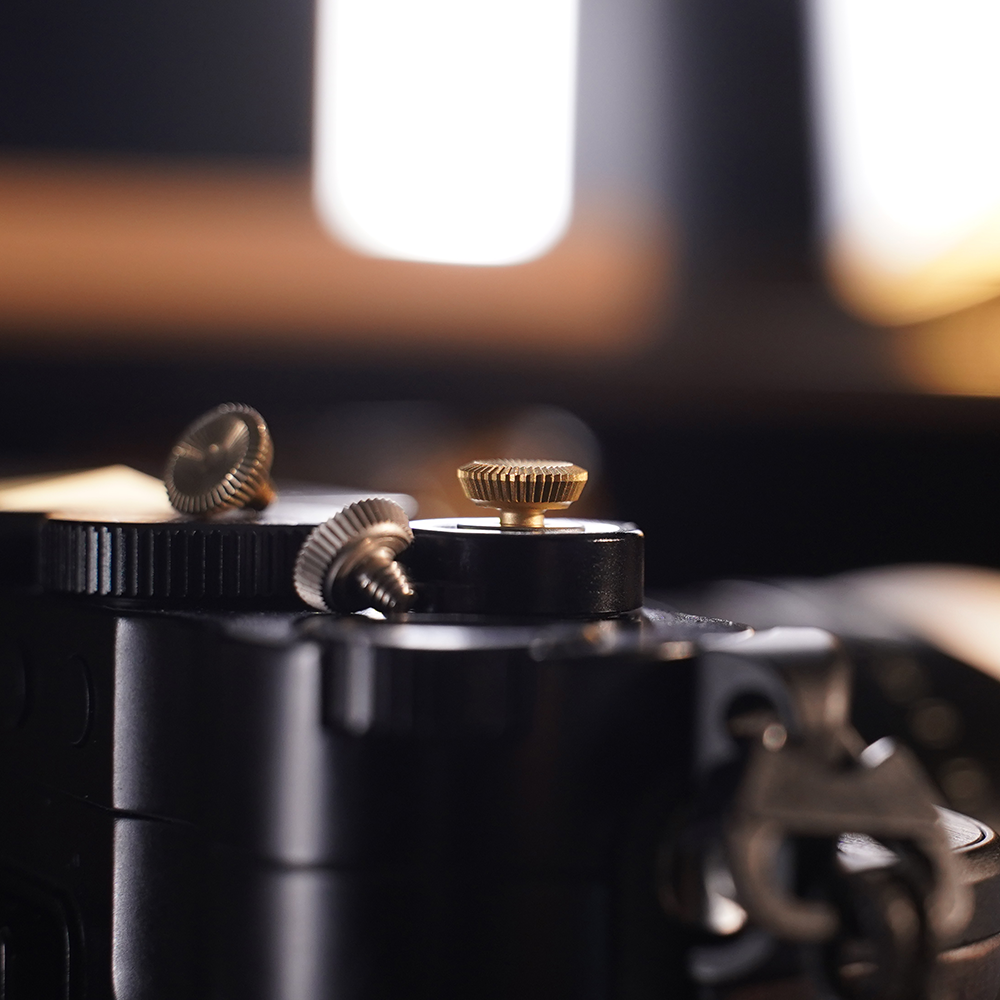 2000T Shutter Button